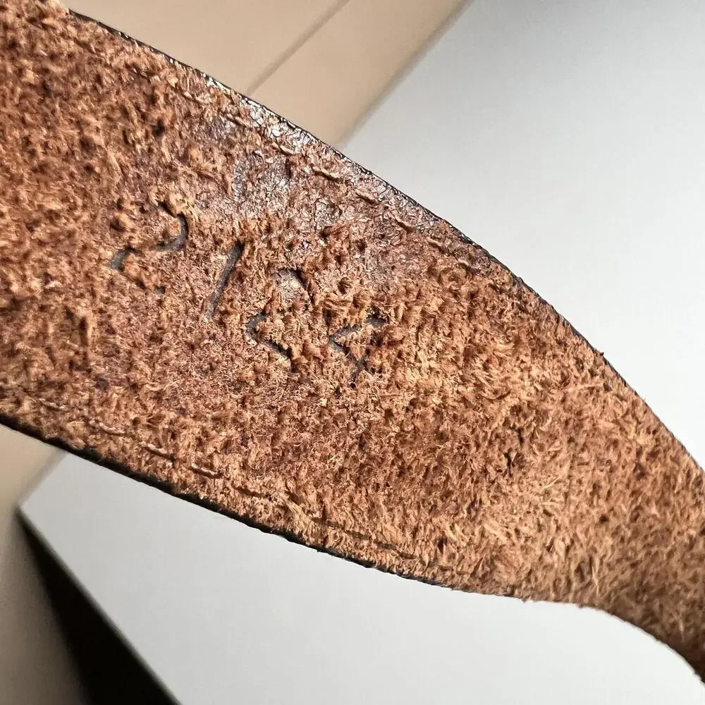 Eddie Bauer Leather Belt Mens 34‎ Brown Silver Buckle Casual Distressed Classic